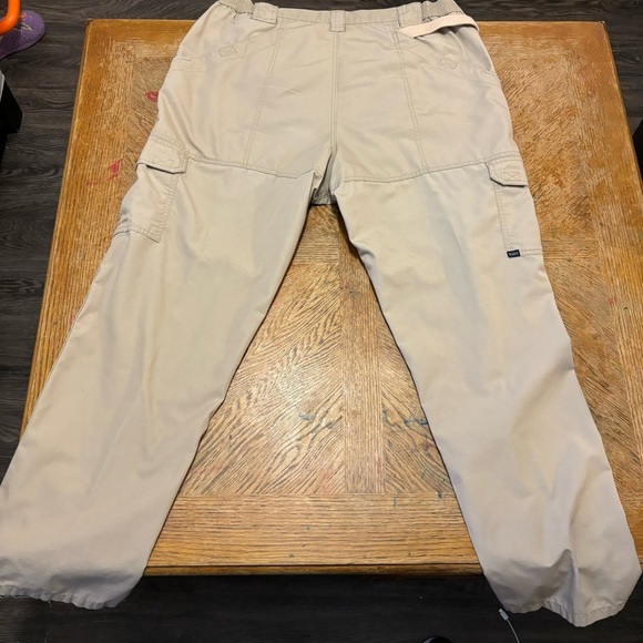 511 Tactical Series Men’s Tan Khaki Cargo Utility Work Pants 40 X 34 - Picture 3 of 7